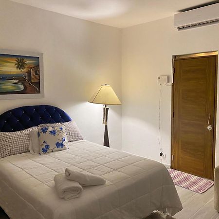 Only Room By Merengue House, 8 Minutos Airport Monte Adentro  Exteriér fotografie